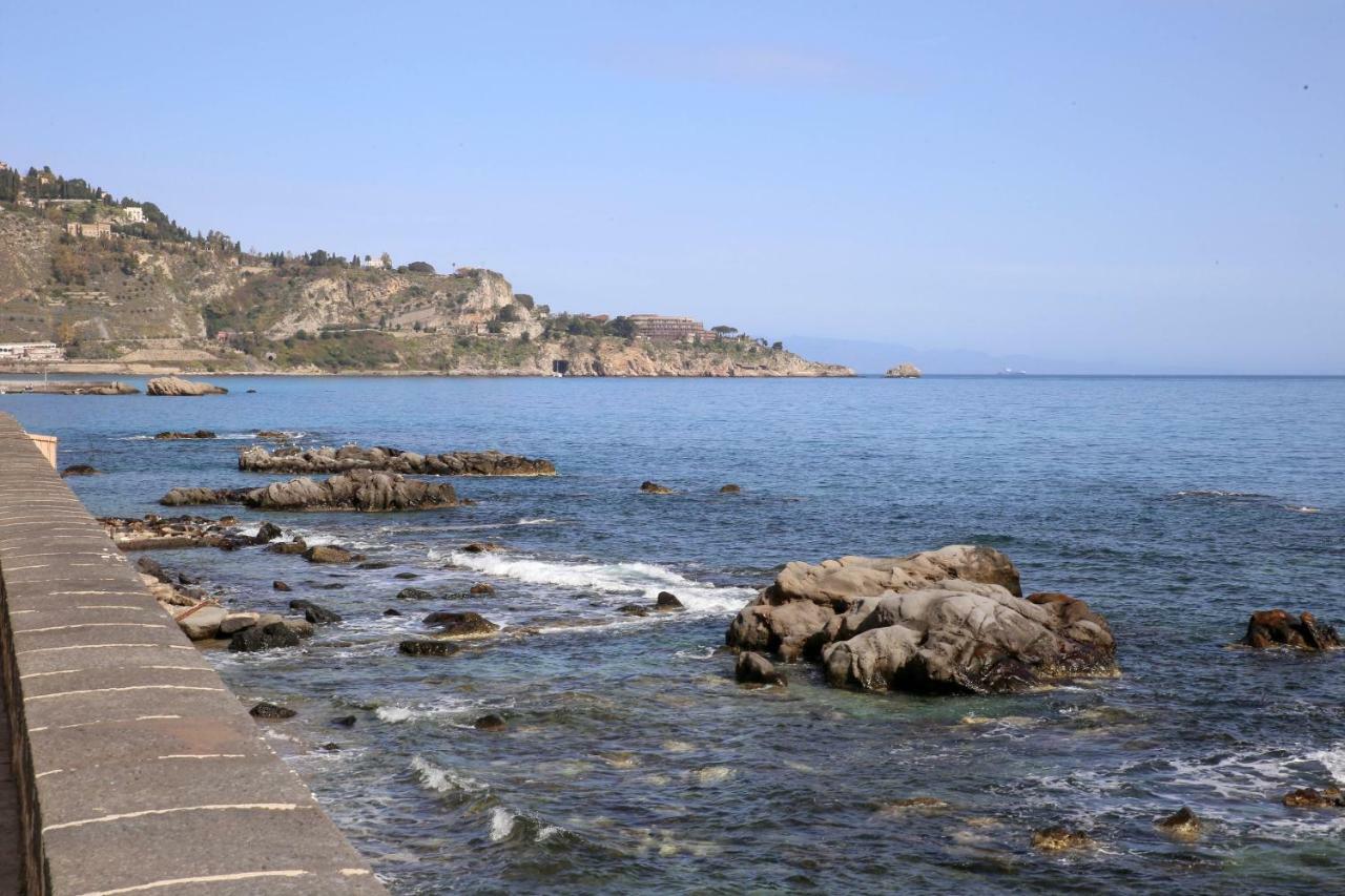 Taorminaxos Daire Giardini Naxos Dış mekan fotoğraf